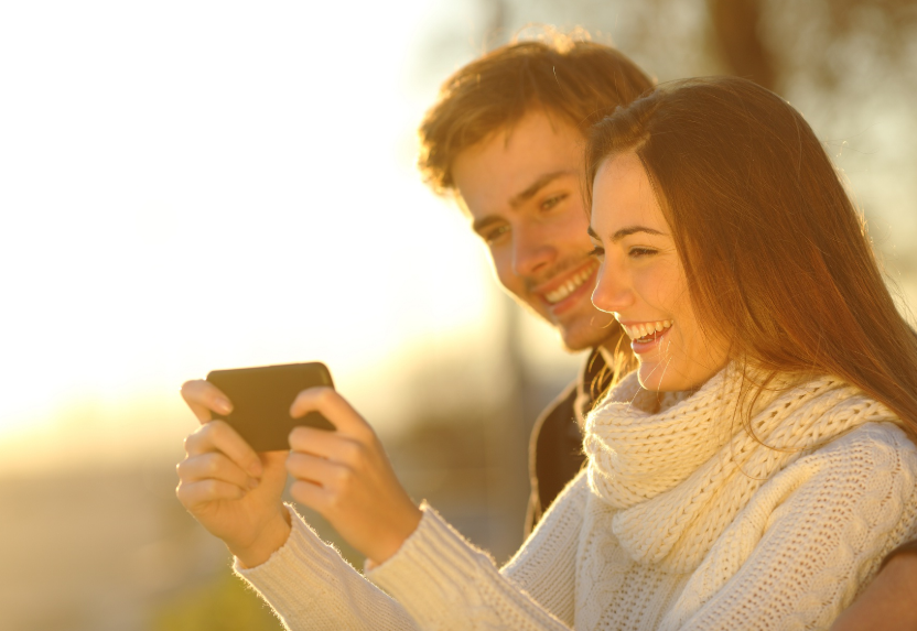 Kesintisiz Müziğin Adresi Zirve FM